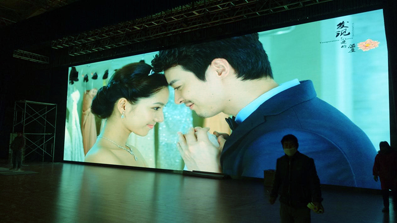 陶醉感的LED显示屏为影楼业注入“新时尚”