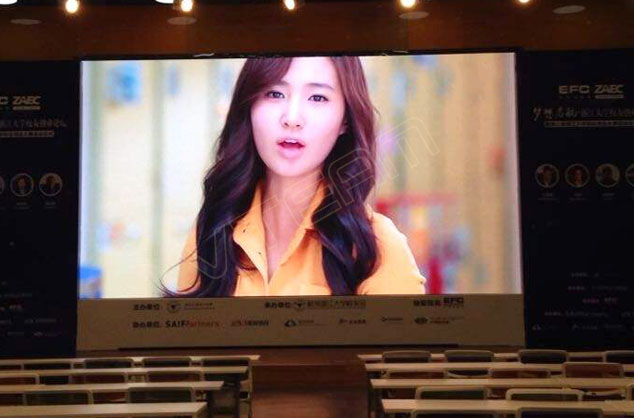 小间距LED显示屏应用4大领域及生长趋势剖析